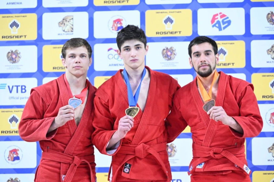 Спортсмен из Адыгеи Расул Наш завоевал золото Кубка Мира по самбо!