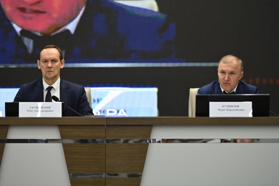 Глава Адыгеи и руководитель Росреестра провели совместное совещание в Майкопе